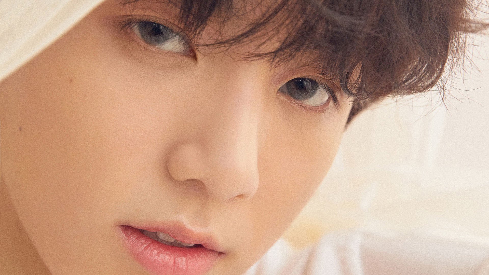 前场三人压迫打出“倒金字塔”结构