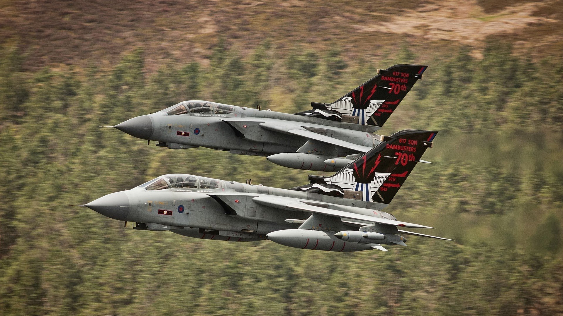 开云体育官网上-德甲攻守博弈：精彩不断，高潮连连！，德甲打法